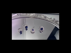 Laboratuvar Ortamında Üretilmiş Renkli Safir Taşlı Takı Yüzükler