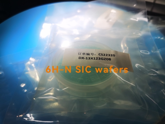 satın al 6H-N 4H-N SiC Yüzeyler 2 inç 0,33 mm 0,43 mm Silisyum Karbür Gofret Çevrimiçi üretim